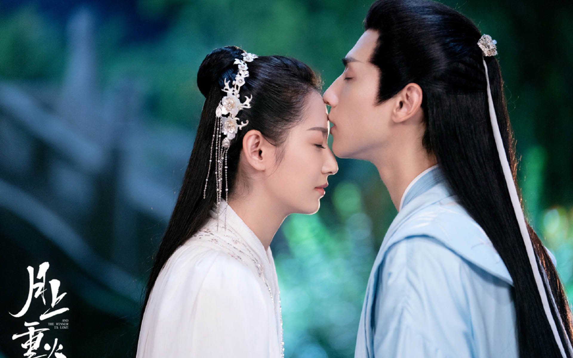 同一天空下，阿劳霍燃动诺坎普，哥斯达黎加震撼基辅