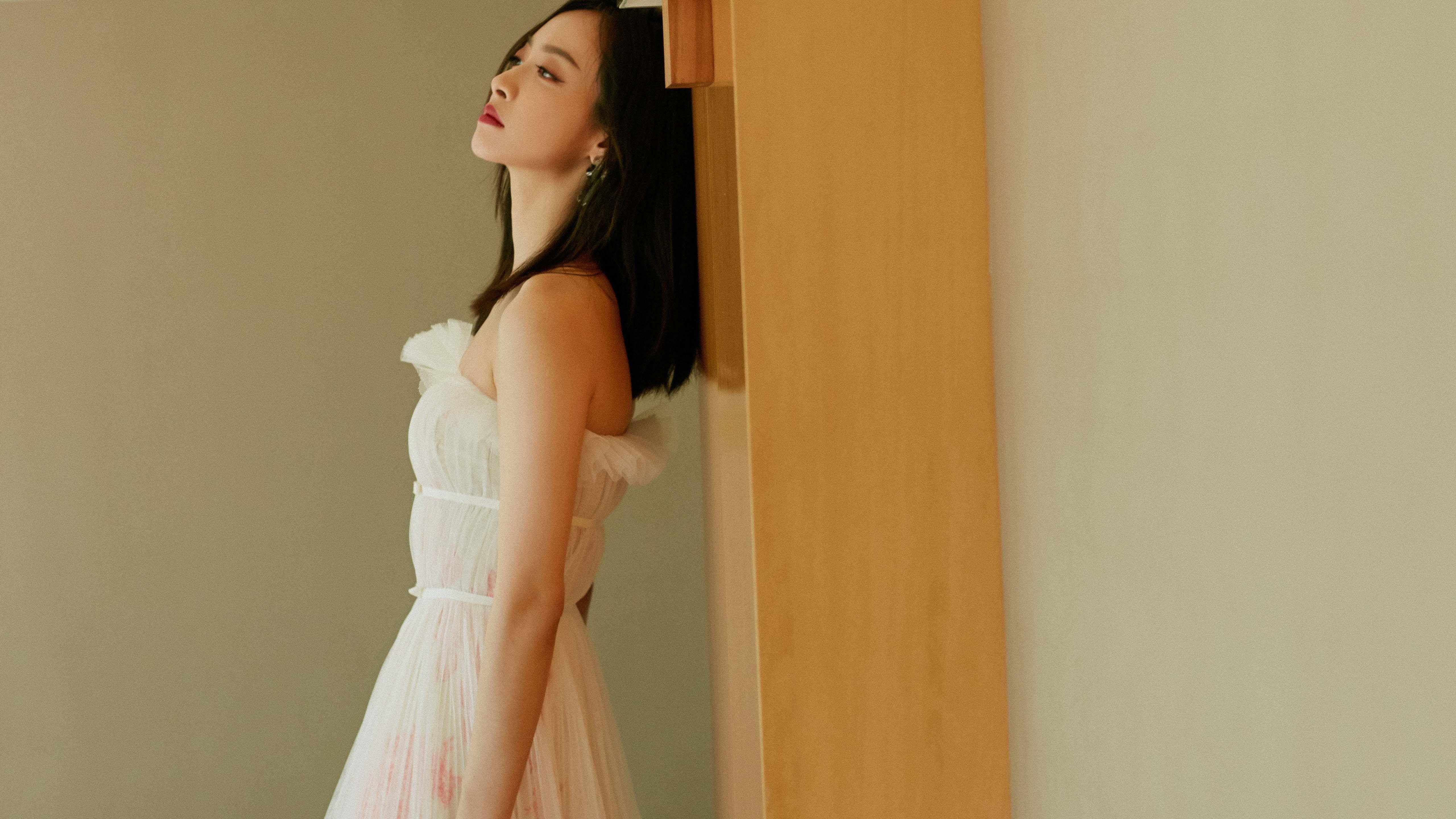 隔空对话，当英超争冠遭遇CBA关键战—2024年4月的一个体育之夜